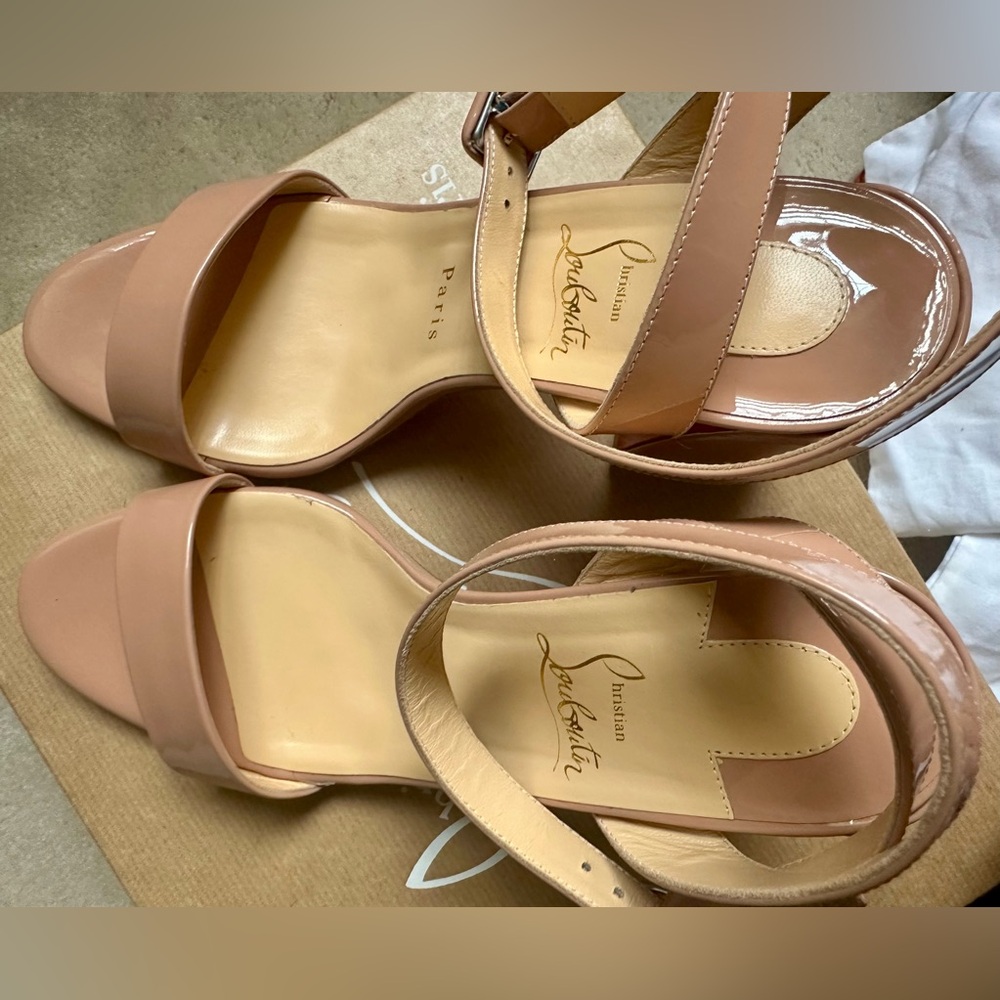 Christian Louboutin Nude Patent Leather Sandals - Picture 6 of 11